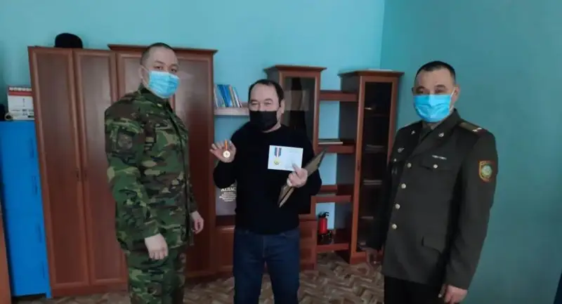 Грэмми сыйлыған алған Иманбектің әкесі марапатталды