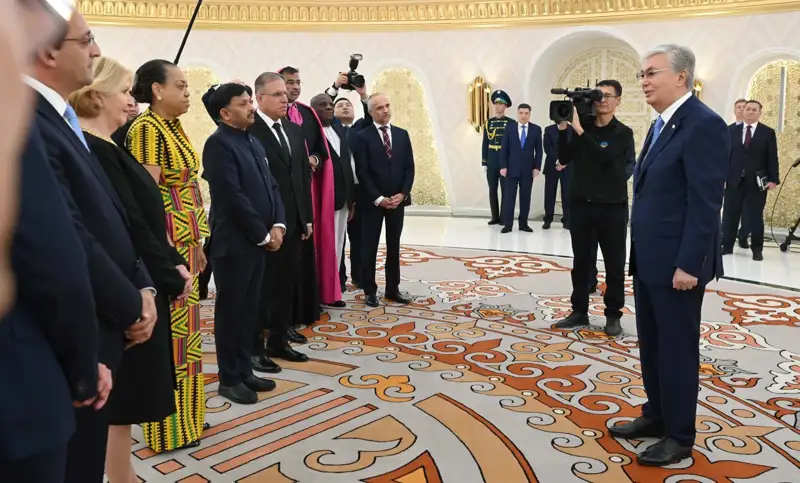 Президент бірқатар мемлекеттің елшілерінен сенім грамоталарын қабылдады 