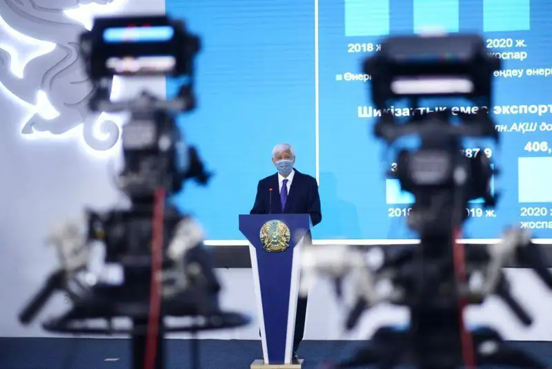 Баталовтың күні блогерлерге қарап қалған ба?