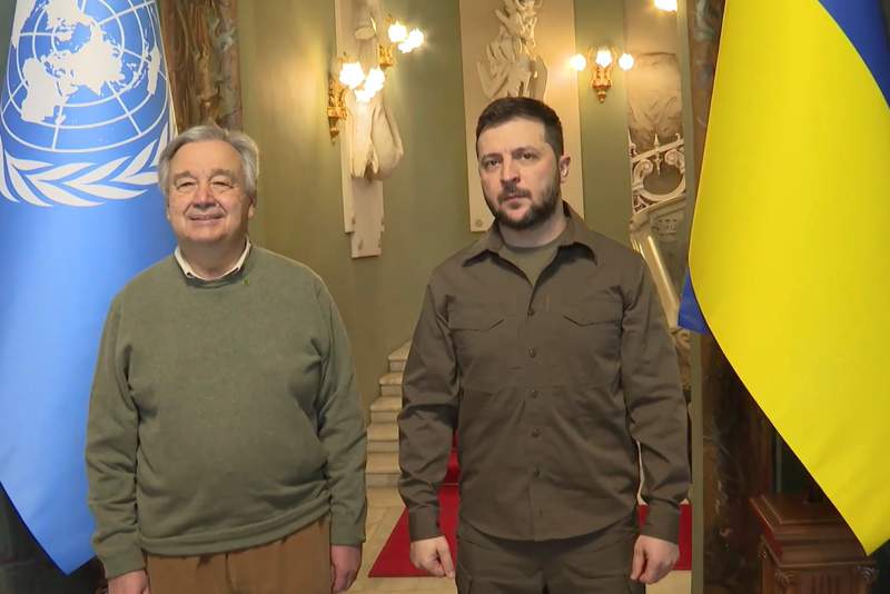 БҰҰ Бас хатшысы Зеленскиймен кездесті