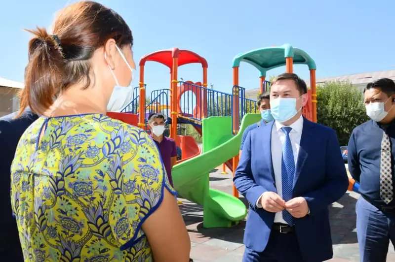 «Тұрлан» шағынауданында балалар ойын алаңшасы пайдалануға берілді