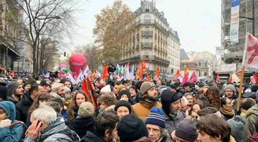 Франциядағы шеру толастамай тұр