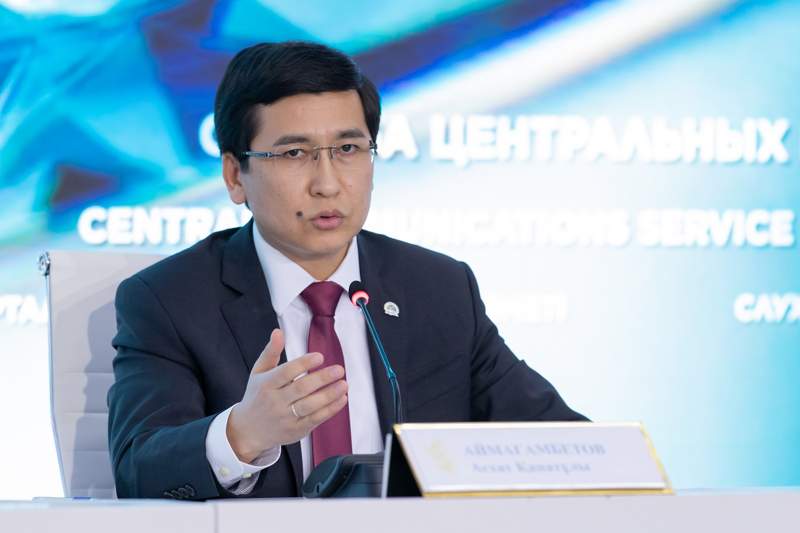 Аймағамбетов кейбір облысқа баратын мұғалімдердің жалақысы екі есе өсетінін айтты