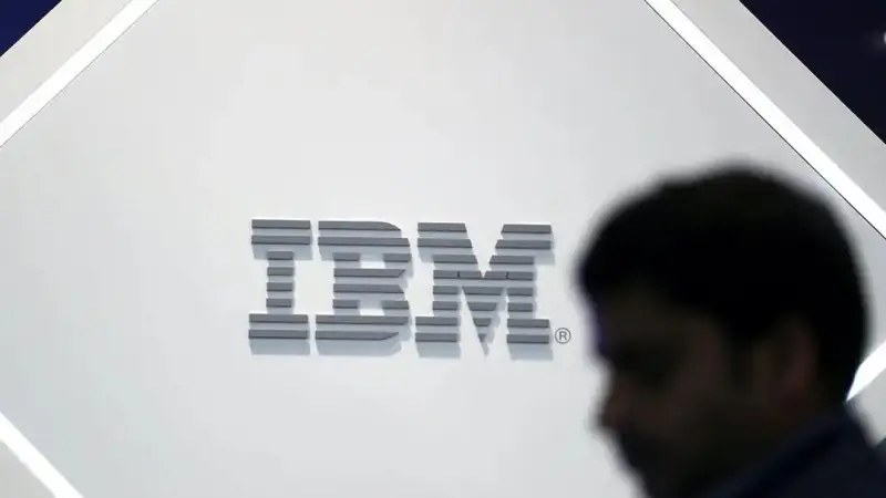 IBM басшылығы жасы 40-тан асқан "динозаврларды" жұмыстан шығарып жіберген
