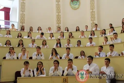 Астанада 50 шақты шәкіртке қолдау жасалды