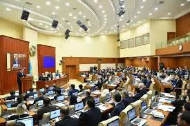 Мәжіліс Қаңтар оқиғасына қатысушыларға рақымшылық жасау туралы заң жобасын қарауға кірісті