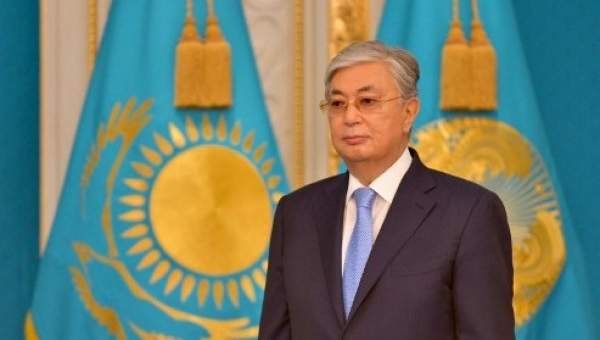 Президент Ұлттық қоғамдық сенім кеңесінің онлайн отырысына қатысып жатыр 