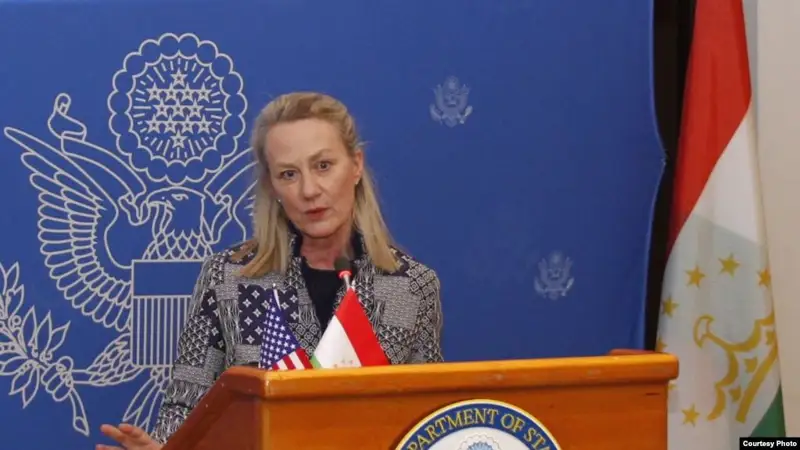 Коронавирус жайында халқына шынайы ақпарат жеткізуге шақырды