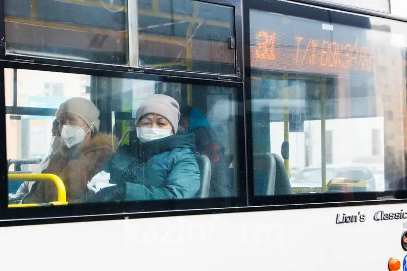 Қоғамдық көліктер жартылай жүктемемен жұмыс істейді