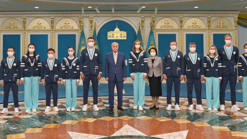 Тоқаев Олимпиадаға қатысатын Қазақстан құрамасымен кездесті