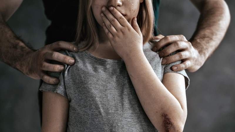 Қазақ қызының мұңы: 6 жасымнан бастап туған екі ағам зорлап келді