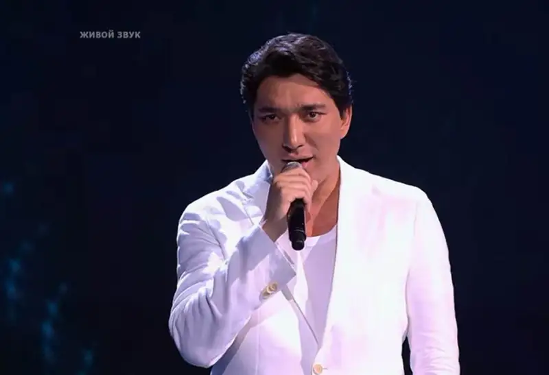 Әнші Әлішер Кәрімов «Голос» жобасына қатысып, келесі кезеңге өтті (видео)