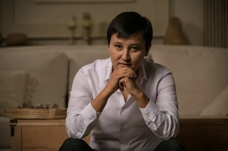 Әнші Нұржан Қалжанды белгілі сазгер НЕГЕ сотқа бермек?