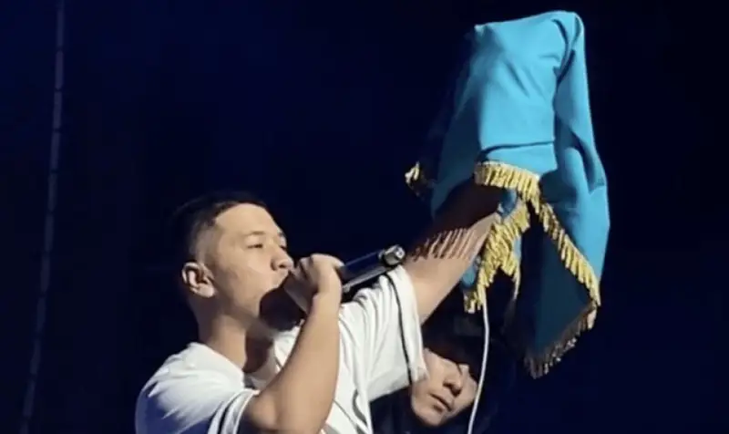 Ішіп алдым малға ұқсап: Shiza халықтан рэп арқылы кешірім сұрады