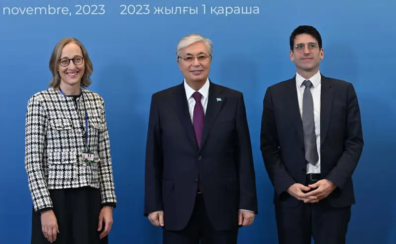 Мемлекет басшысы Boehringer Ingelheim France компаниясының президенті Кристиан Вайзенмен кездесті