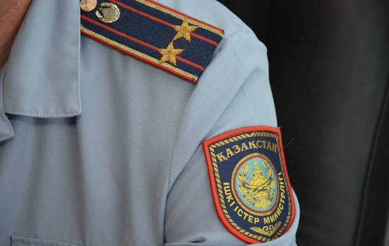 Семейде белгісіз біреу оқушы қызды ұрлап кетпек болды  