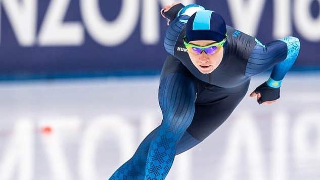 Қазақ спортшысы конькиден төрт құрылықтың бәсекесінде күміс жеңіп алды.