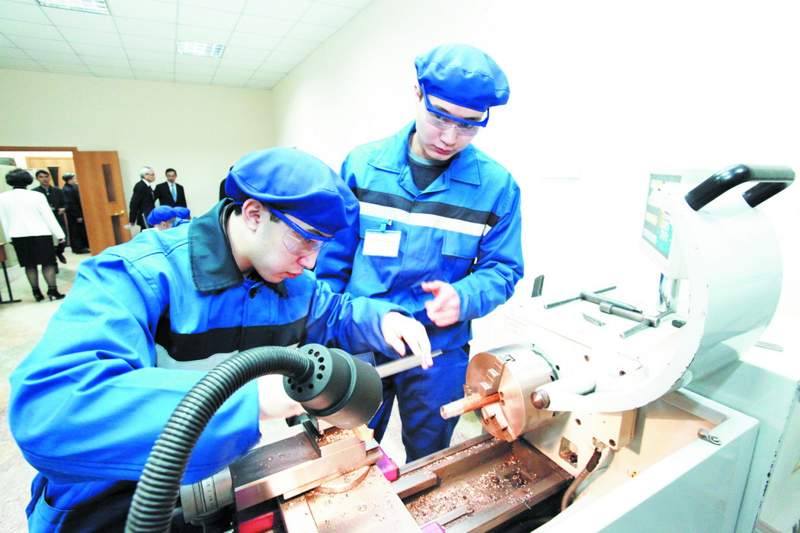 Ернат Жүнісов: Кәсіпорындардың мақсатты тапсырысы бойынша 10 мыңнан астам талапкерді дайындау жоспарланып отыр
