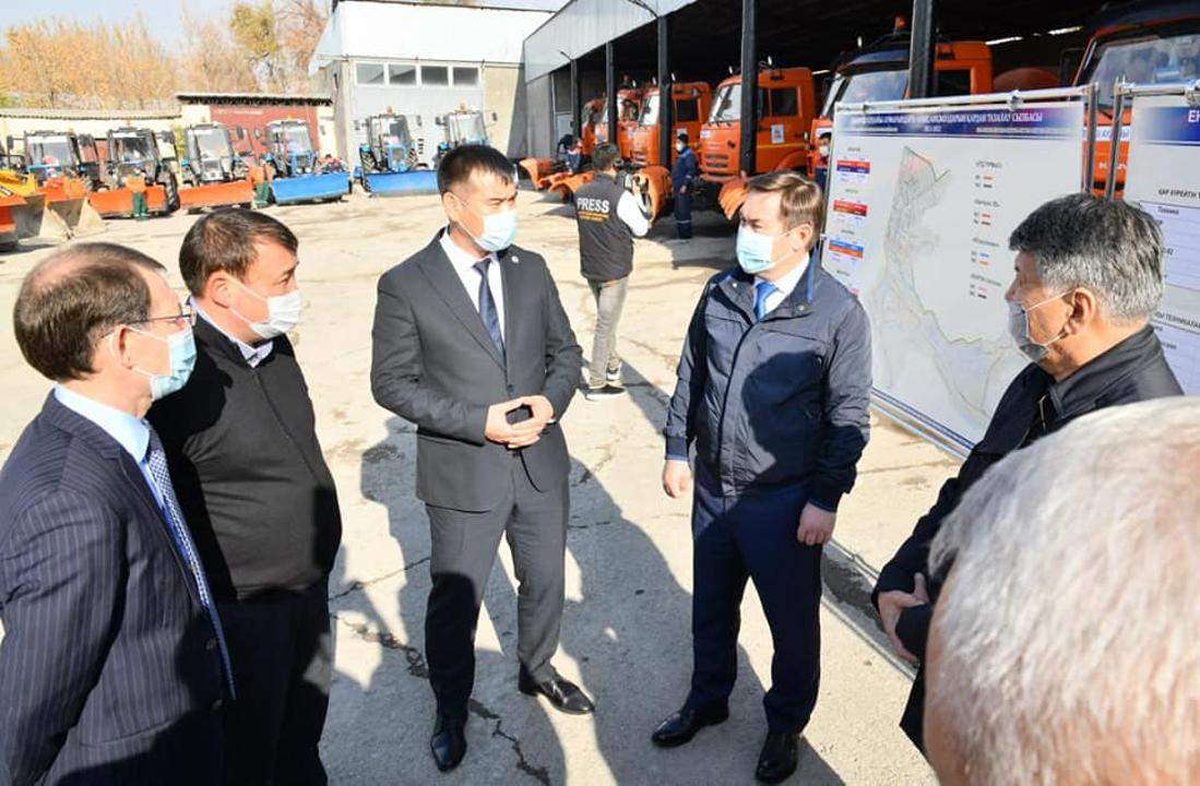 Қала әкімі Еңбекші ауданының қысқа дайындығын тексерді 