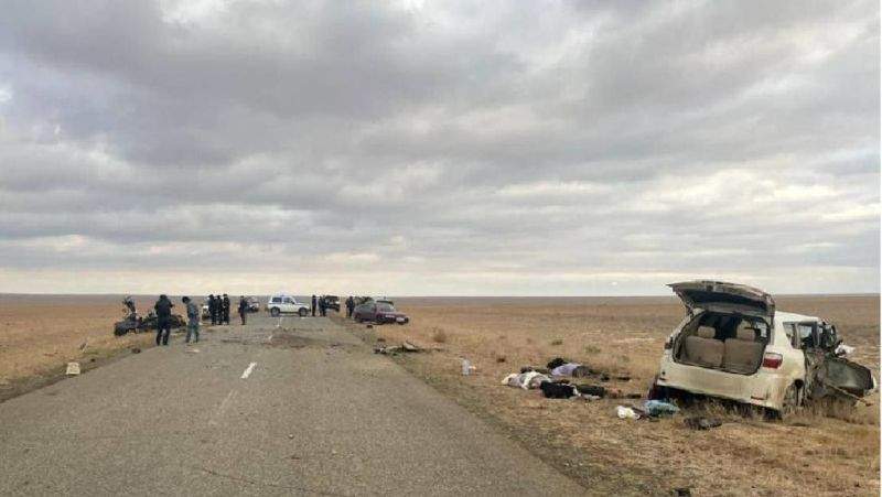Атырау облысында екі көлік соқтығысып, бес адам қаза тапты