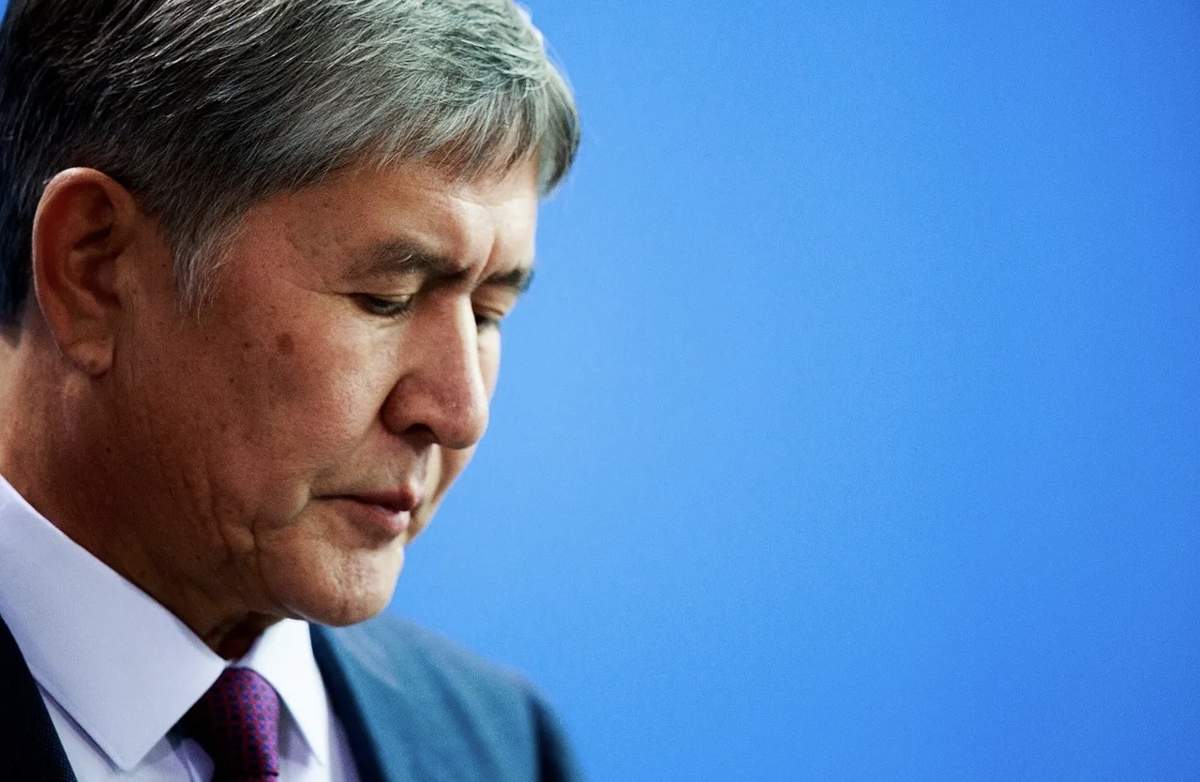 Атамбаев екі қылмыстық іс бойынша ақталды