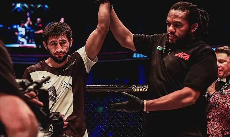 «Сұңқар» «Қара жолбарыстың» жағын сындырыпты