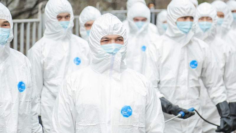 Коронавируспен күресуге атсалысқан медицина қызметкерлеріне қосымша ақы төленеді