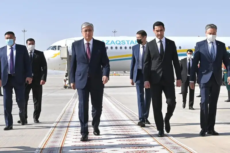 Мемлекет басшысы Ашхабадқа барды