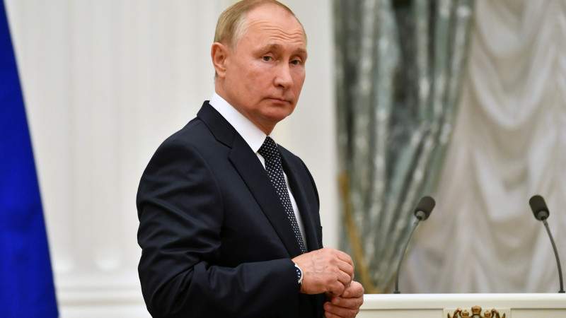 Путин карантинге кете ме? 