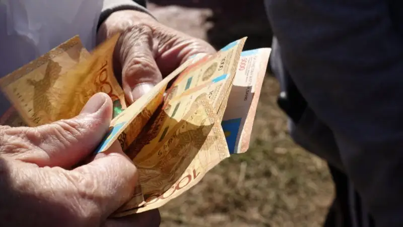 Қазақстан билігі 100 мыңға жуық отбасының кедейлікті жеңгенін мәлімдеді