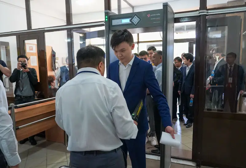 ҰБТ: Ереже бұзған 300-ге жуық талапкер тестілеуден шығарылды