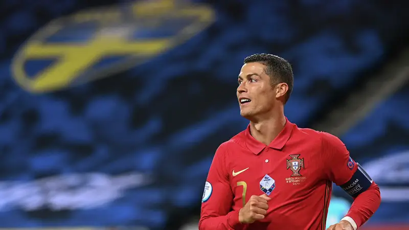 Ең тәжірибелі футболшы: Роналду әлем рекордын жаңартты