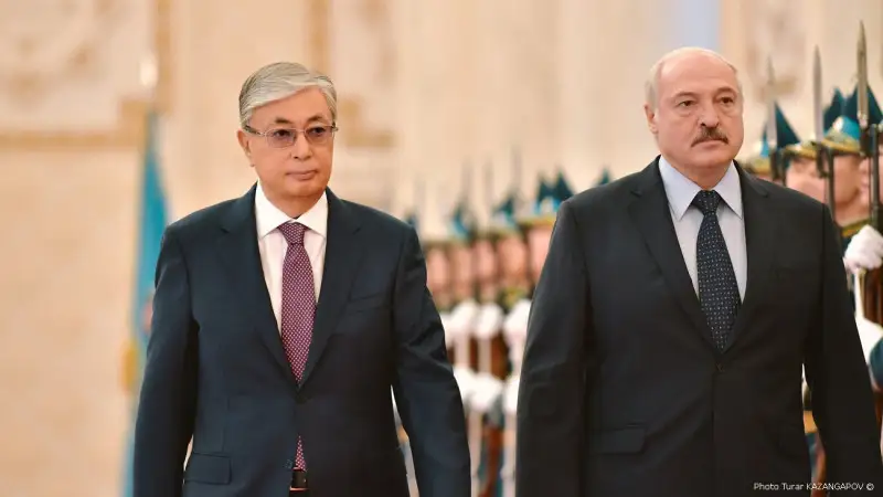 Лукашенко Мемлекет басшысын туған күнімен құттықтады