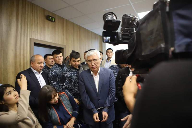 Арыстанбек Мұхамедиұлы 8 жылға бас бостандығынан айырылды