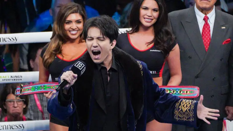 Димаштың Лас-Вегаста гимнді фонограмамен айтқаны рас па?