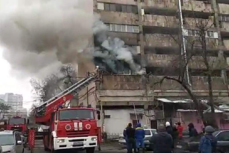 Өскеменде көпқабатты үйден 10 адам құтқарылды