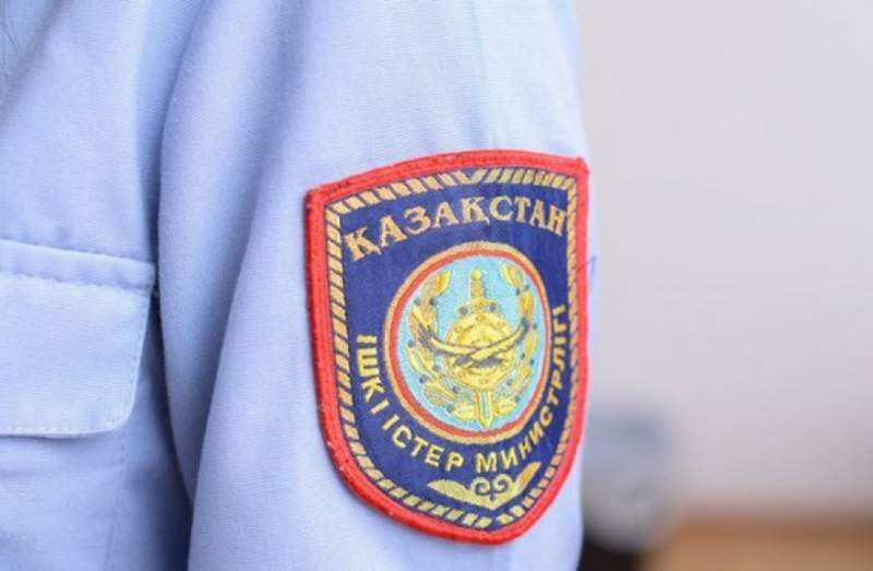 Қамқор полицейлер