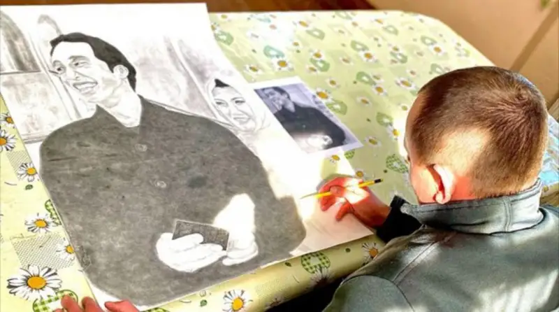 Түрмедегі суретші Ерке мен Раймның портретін салды