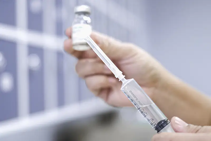 Бейжіңде 1 млн адамға вакцинаның алғашқы дозасы егілді