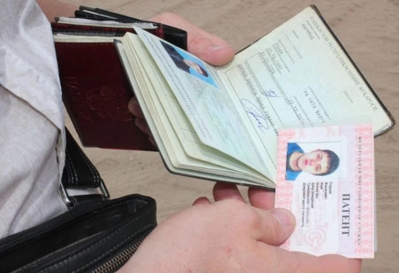 Алматы әуежайында шетелдіктер жалған паспортпен ұсталды