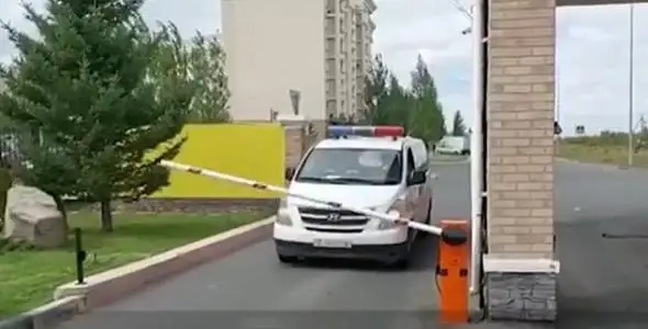 Астанада ақылды шлагбаум орнатылып жатыр