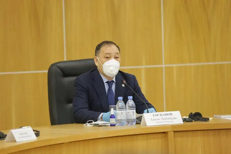 Ералы Тоғжанов 10 сотық жер телімін беруге қатысты пікір білдірді