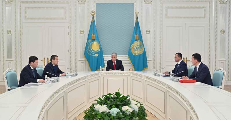 ТОҚАЕВ Парламент Мәжілісін тарату жөнінде кеңес өткізді