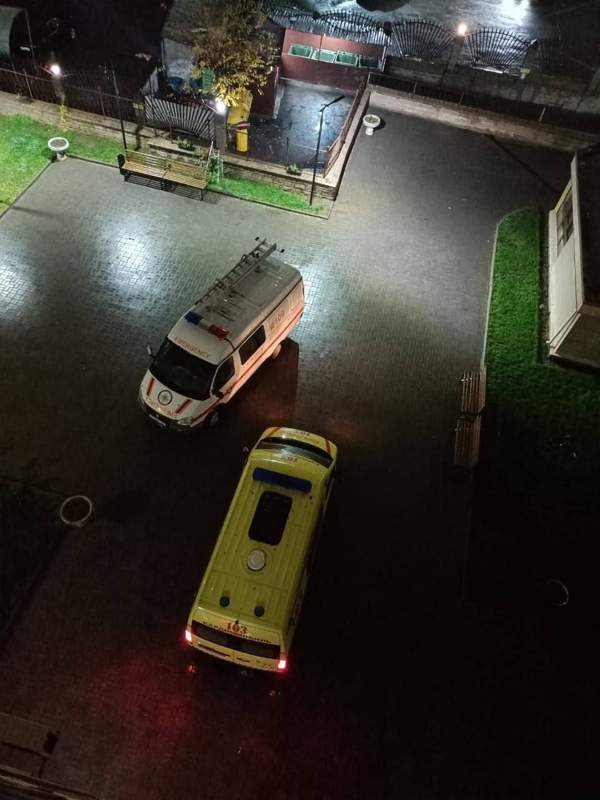 Алматыда 22 жастағы жүкті әйел 8-қабаттан секіріп кетті 