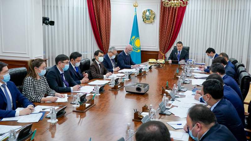Әлихан Смайылов Экономиканы демонополизациялау жөніндегі комиссияның отырысын өткізді