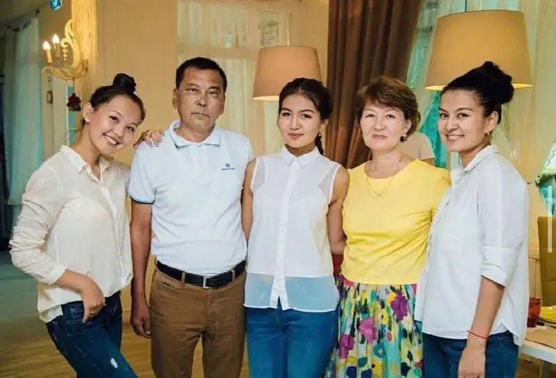 Айнара Жүгінісова: Әкем өліміне кінәлі екі адамның атын жазып кетіпті