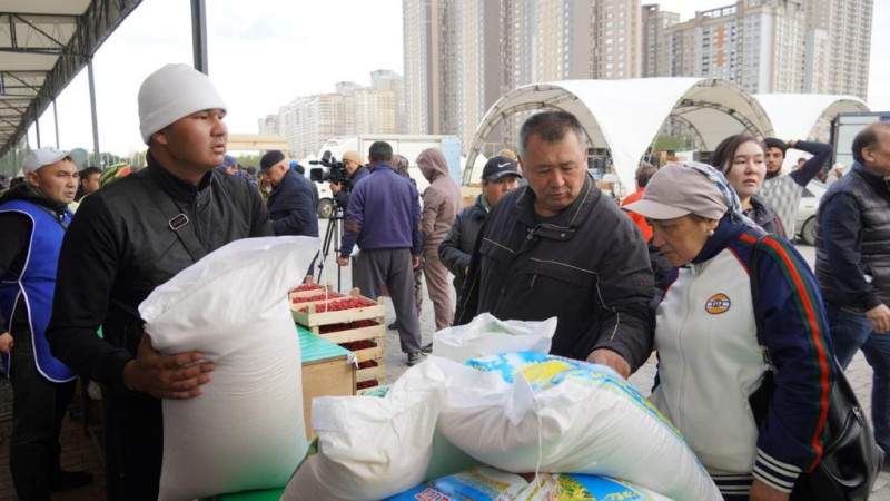 Астанада Қызылорда облысының ауылшаруашылық жәрмеңкесі өтіп жатыр