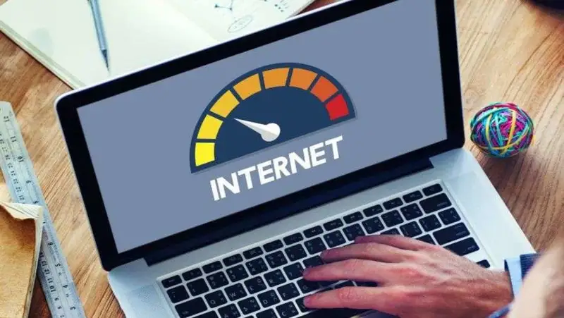 Министр интернеттің әлсіз екенін мойындады