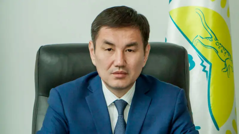 Семей әкімінің жалақысы қанша? 