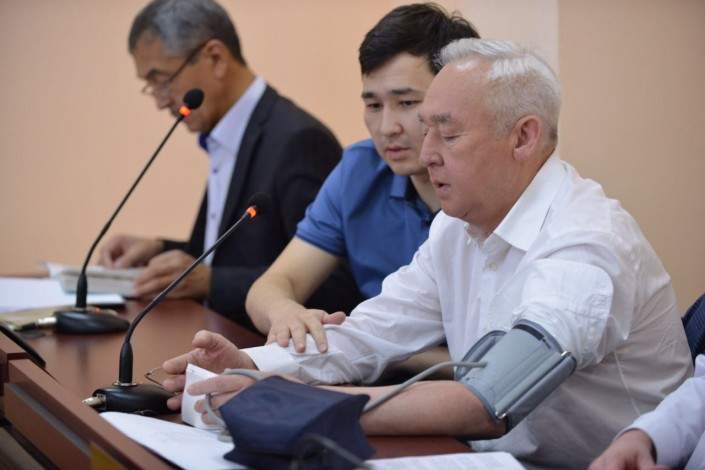 Жоғарғы сот Сейітқазы және Әсет Матаевтарды толық ақтап, мемлекет атынан кешірім сұрады
